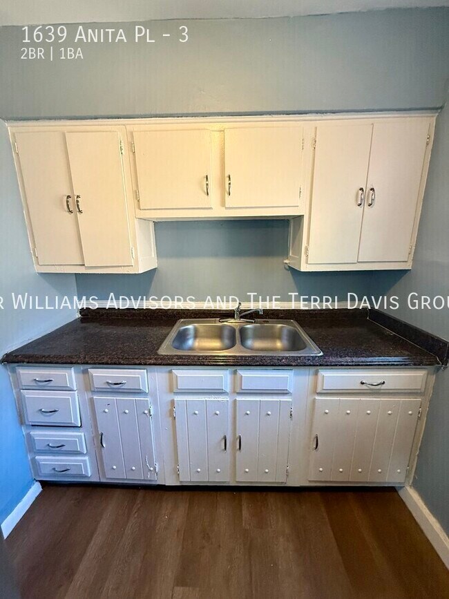 Photo - 1639 Anita Pl Unit 3