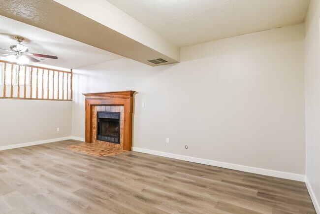 Photo - 2985 W 5750 S