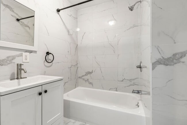 Photo - 322 Rutherford Blvd