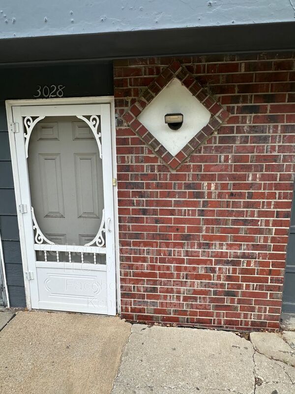 Photo - 3028 N 71 St