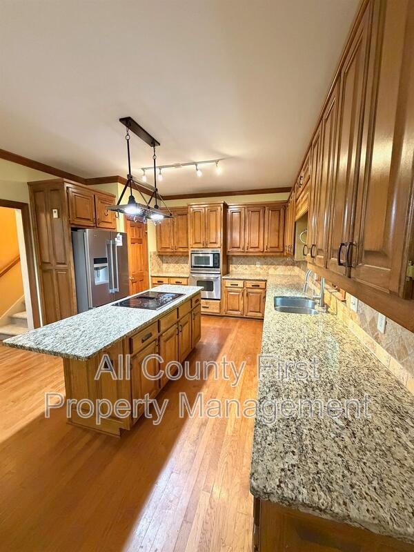 Photo - 2438 Kings Arms Dr