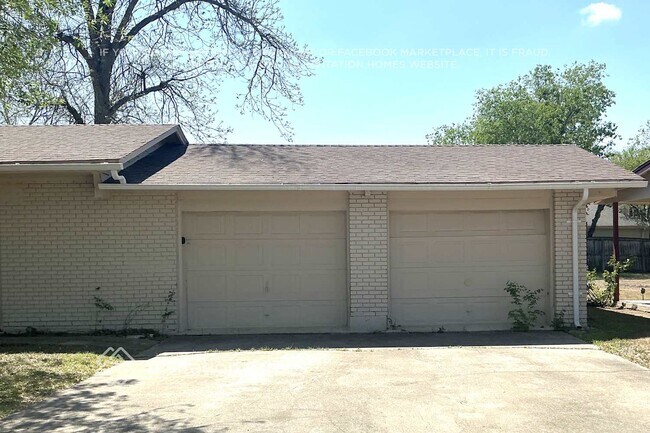 Photo - 221 Ellis St