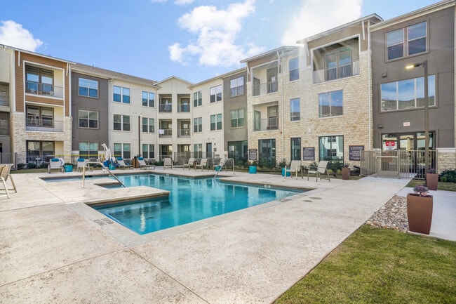 Parmore Anna Apartments
