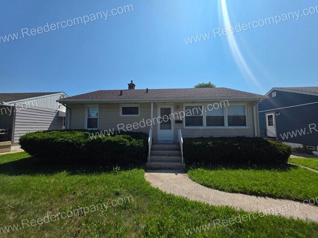 Building Photo - 2 bedroom home in South Hammond!