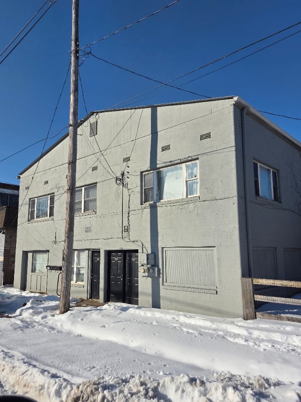 Building Photo - 2257 Benninghofen Ave