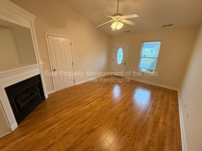 Photo - 509 Denny Dr