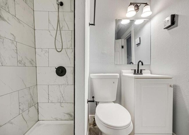 Photo - 2132 S 23rd St Unidad lower