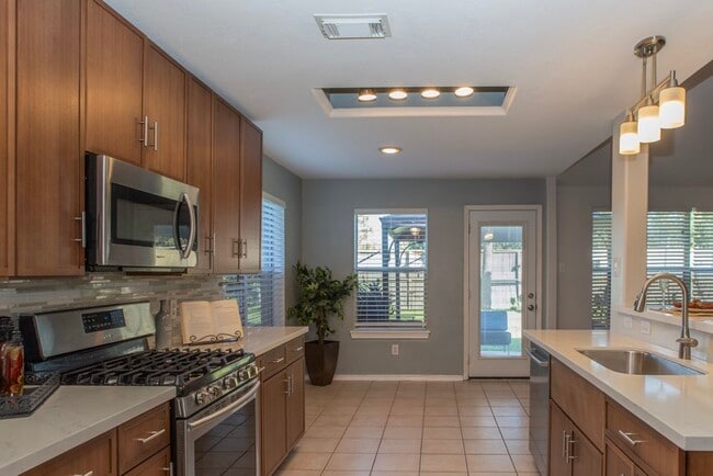 Photo - 315 Glade Bridge Ln