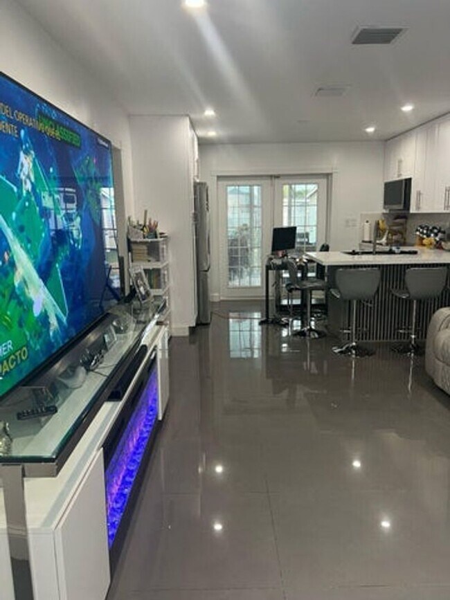 Photo - 5715 Cinnamon Dr