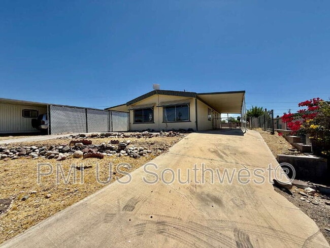 Photo - 1066 Mobile Ln