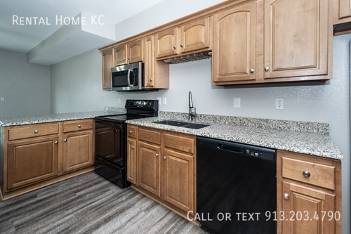 Photo - 830 S Woodson Ct