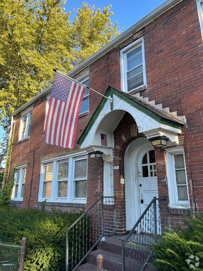 Building Photo - 2101 Hampton Ave Unit 3 Rental