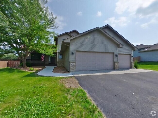 Building Photo - 10527 61st Pl Rental