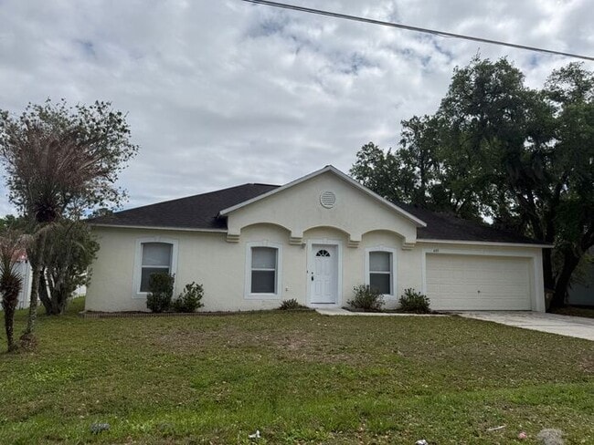 Building Photo - Single Family Home in Poinciana