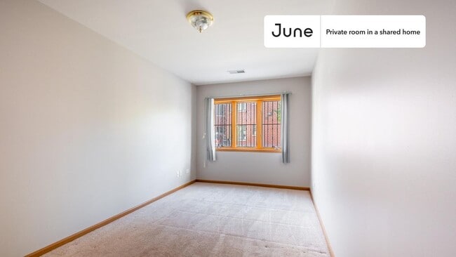 Photo - Room in Shared 4 bed/2.5 bath home Unit A