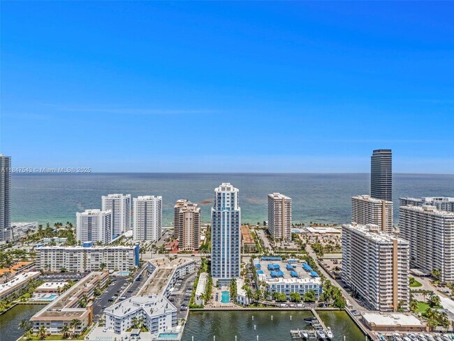 Building Photo - 1945 S Ocean Dr Unit 1512 Rental