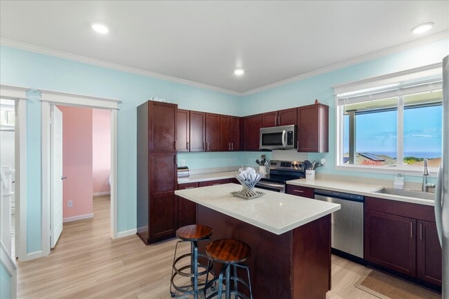Photo - 102 Naulu St