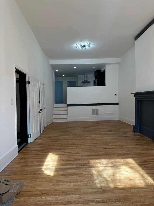 Building Photo - 2511 Madison Ave Unit 1 Rental