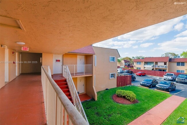 Photo - 9974 SW 88th St Unit 1038