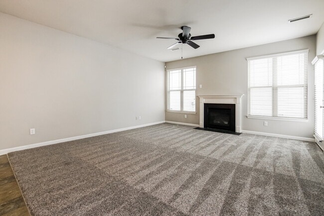 Photo - 35 Wensley Ct