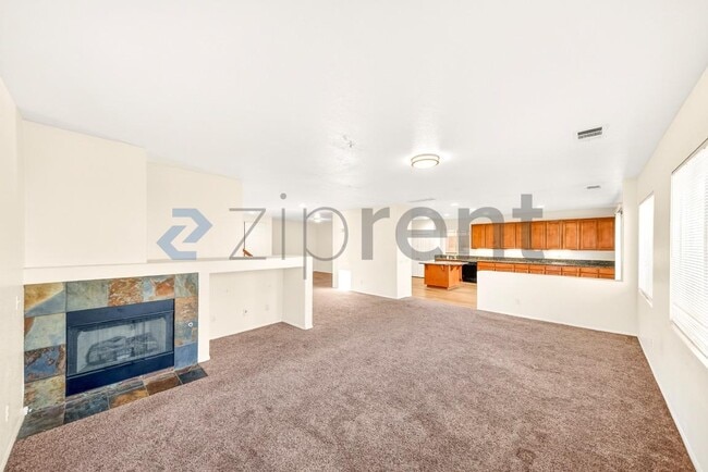 Photo - 6085 Medinah St