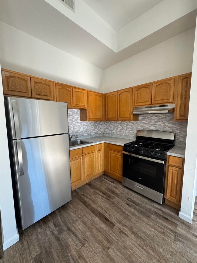 Photo - 517 Communipaw Ave Unidad 3C