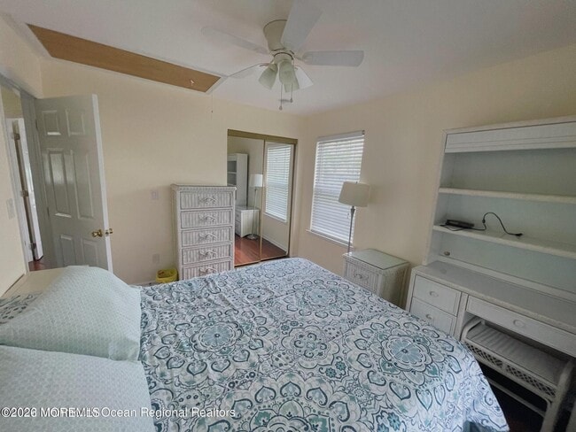 Photo - 520 3rd W Ave