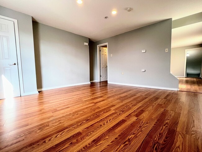 Photo - 819 McCandless Ave Unit #2