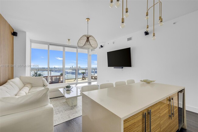 Photo - 2020 N Bayshore Dr Unit 3509