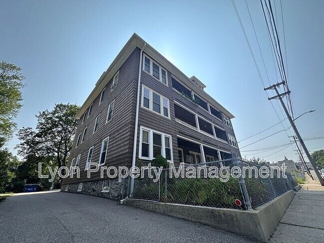 Building Photo - 352 Manville Rd Unit 2R