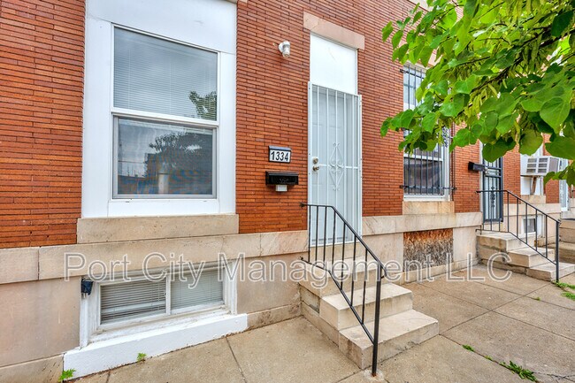 1334 N Luzerne Ave