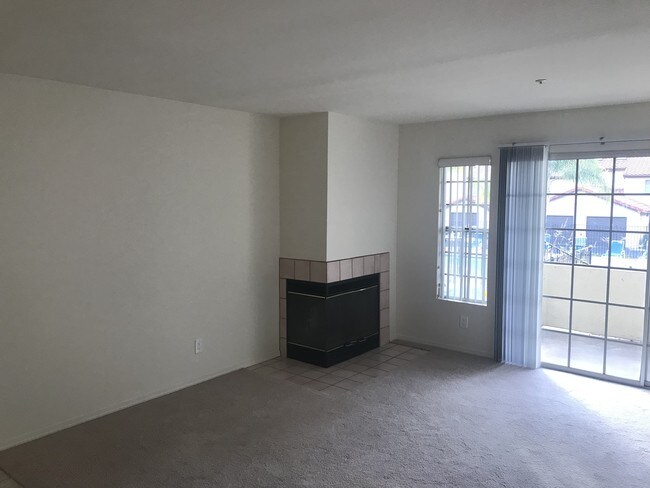 L.R. Fireplace & Patio - 5704 Cam Del Cielo Unit 704