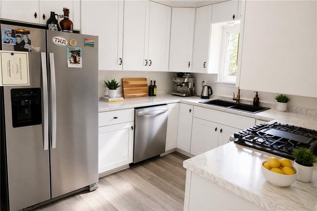 Photo - 752 Pebble Creek Dr