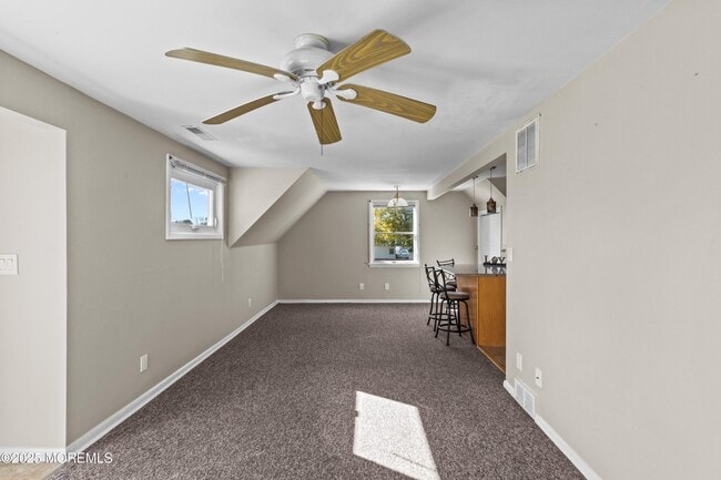 Photo - 633 N Manetta Dr