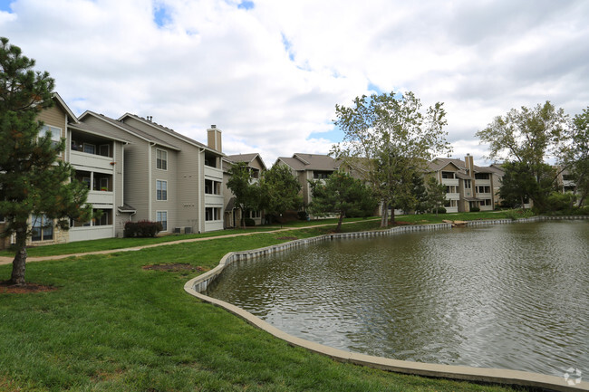 Building Photo - Three Lakes Apartments