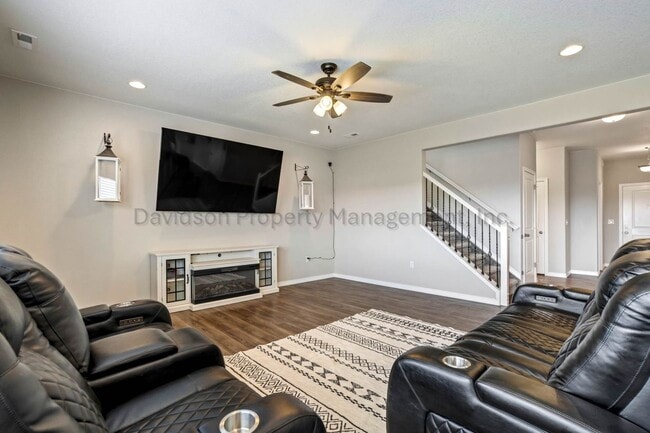 Photo - 8747 Bynum Dr