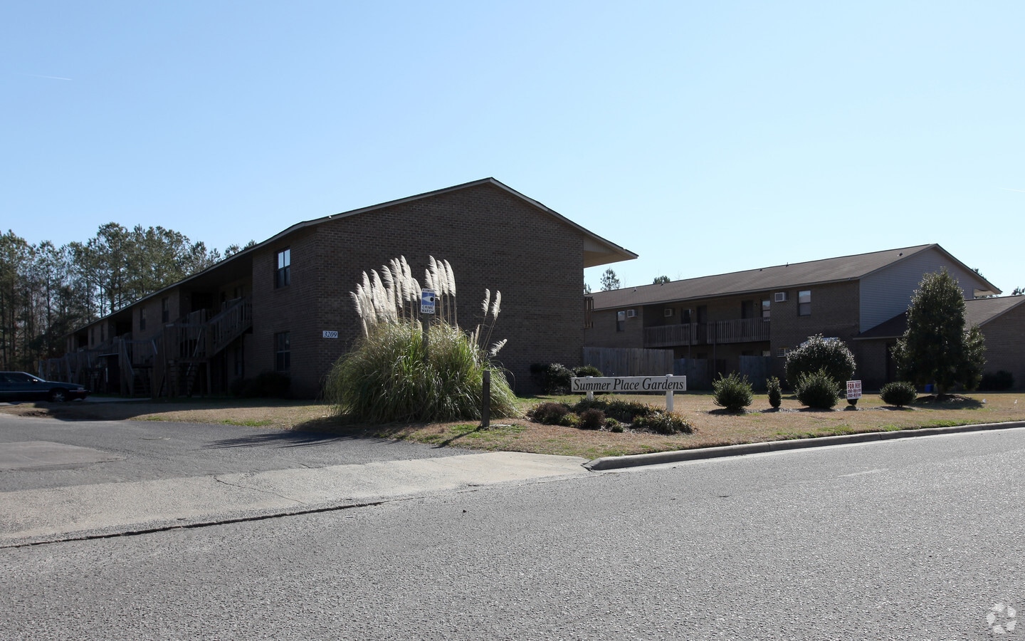 Photo - Summer Place Gardens Apartments
