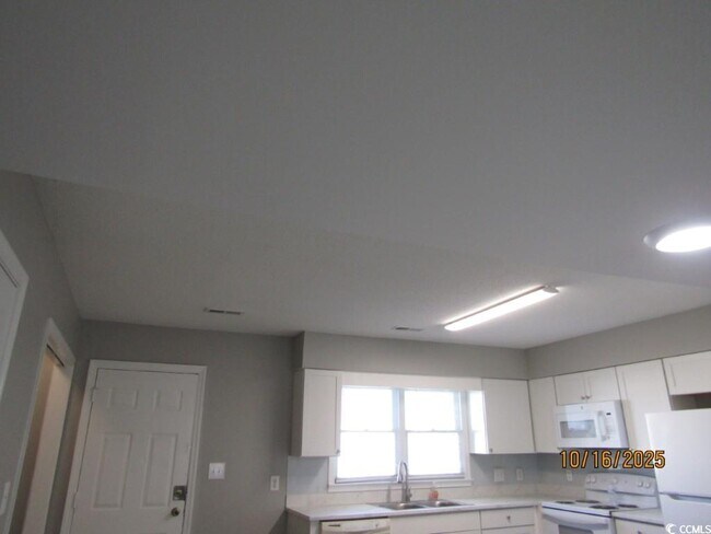 Photo - 1703 Fawn Vista Dr N