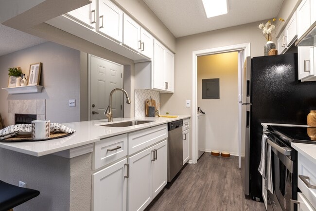 Renovated Kitchen with Stainless Steel Appliances - The Augusta Apartments