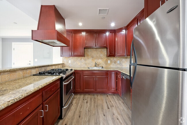 1BR, 1BA -650SF