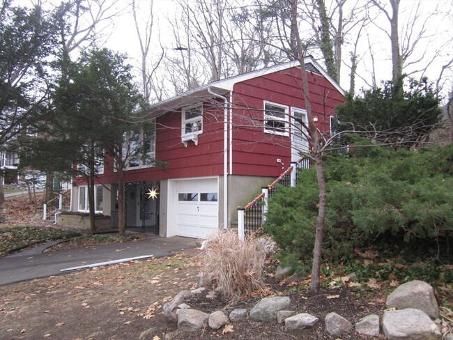 Building Photo - 83 Hesperus Cir Rental