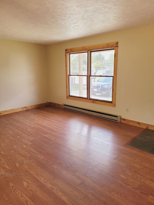 Photo - Inviting Home Featuring an Open Concept Floor Plan