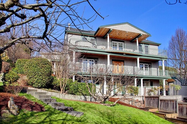 Photo - Queen Anne Home