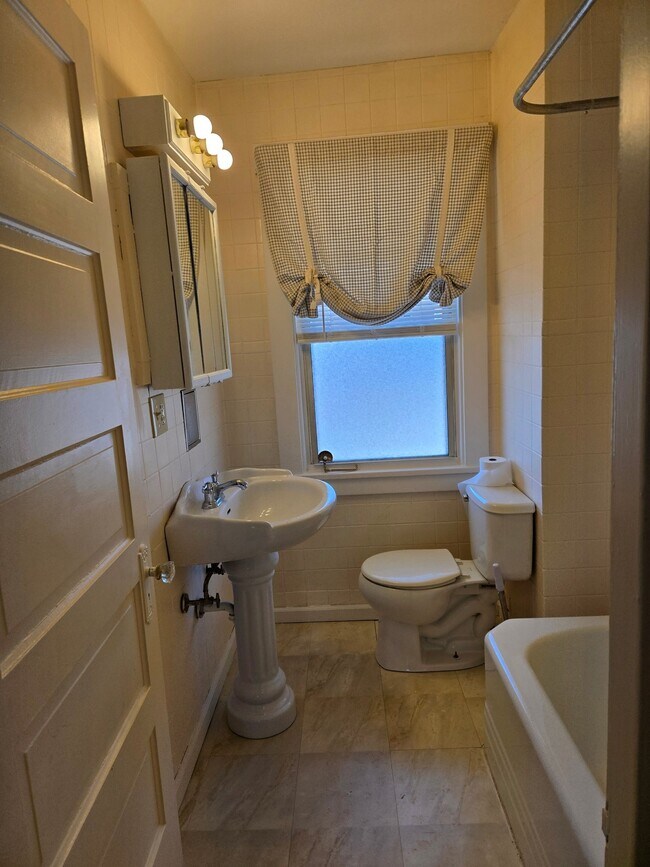 Photo - 380 Ohio Ave