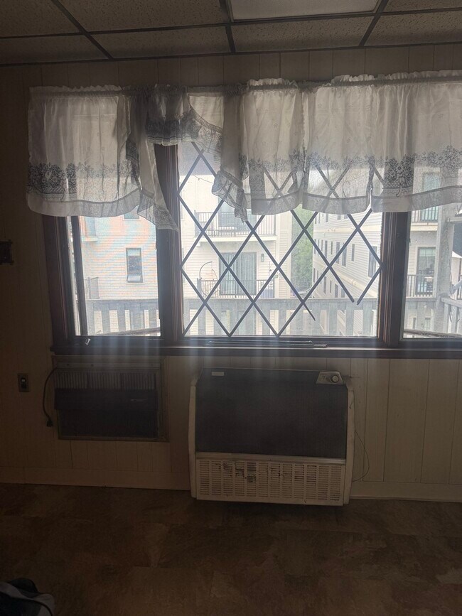 181 London St Unit 3
