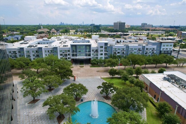 Photo - 2525 CityWest Blvd