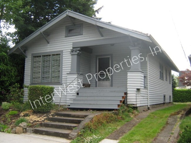 Building Photo - 2 Bedroom Home in the Alberta area with To...