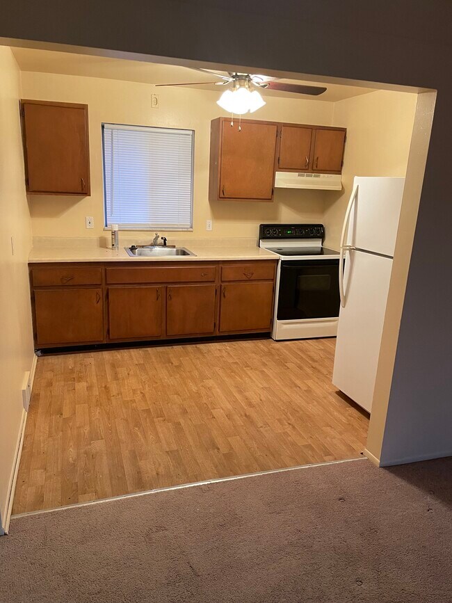 Photo - 17650 Palmer St Unidad One story building