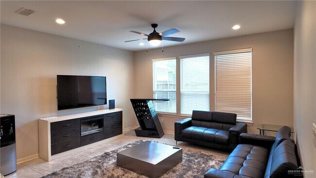 Photo - 19 N 13th St