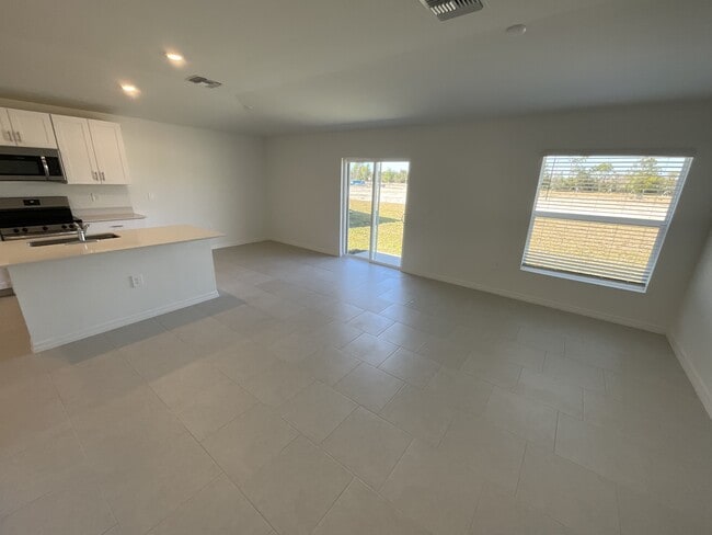 Photo - 17236 Cantu Ct